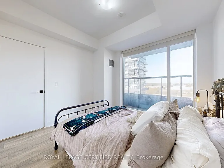 2485 Taunton Rd #826 — Photo 24