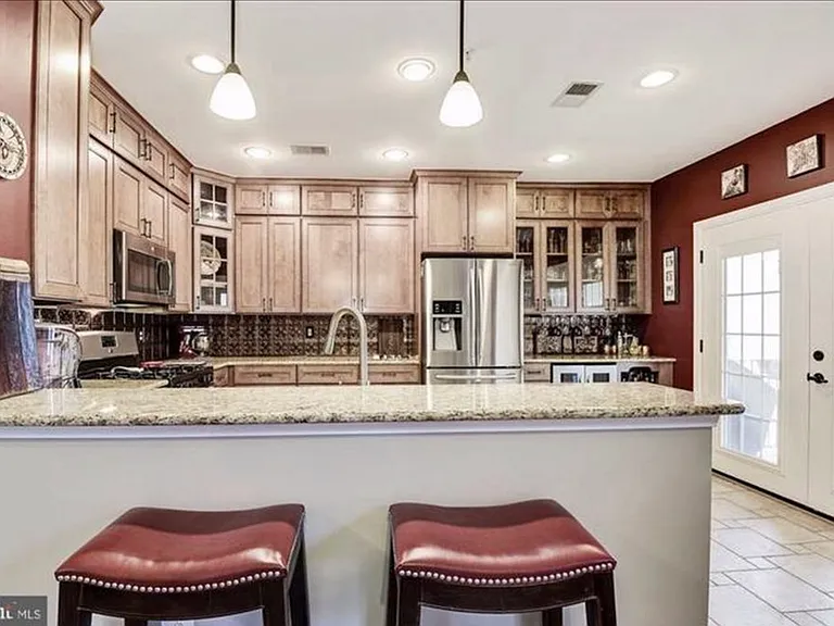 1617 Potomac Greens Dr #B — Photo 4