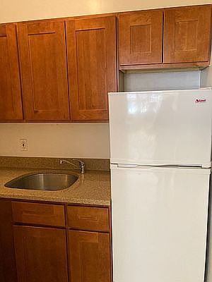 5th image of 1380 1st Ave APT 4A