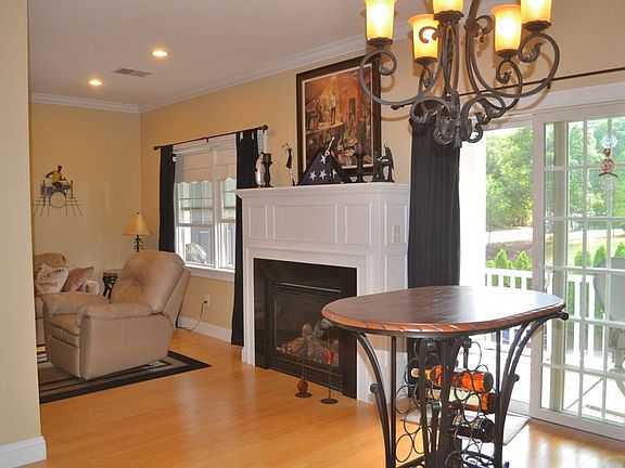 4th image of 50 Rockway Ave Unit 5A