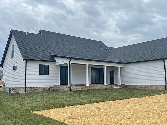 4th image of 1400 Riffle Way