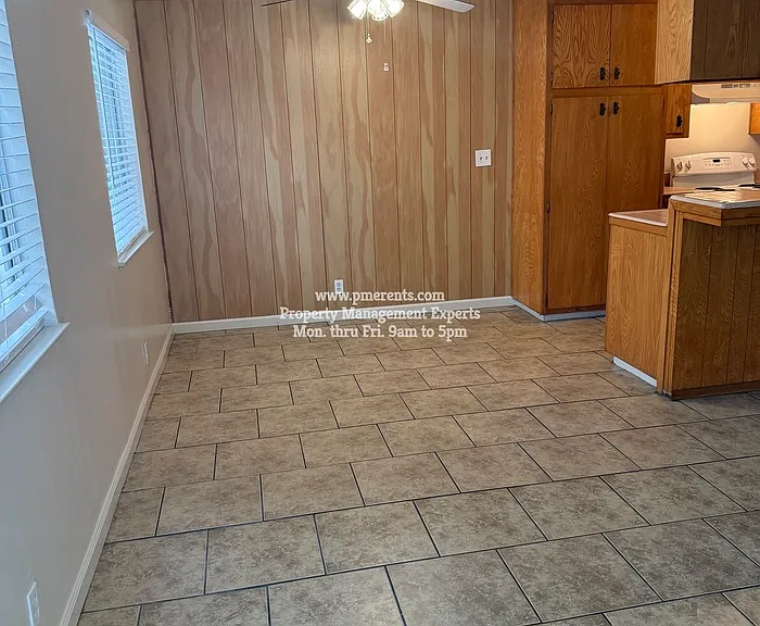 1331 Pinetree Dr #3 — Photo 3