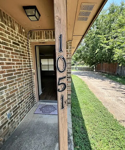 1051 Cottonwood Trl #1051 — Photo 2