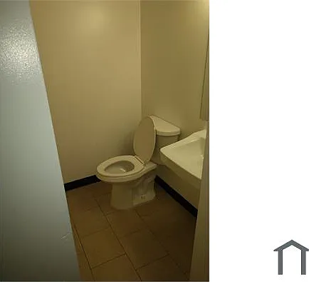 3 bed, $1,300 — Photo 4