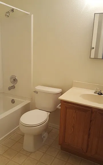 1622 Leander — Photo 8