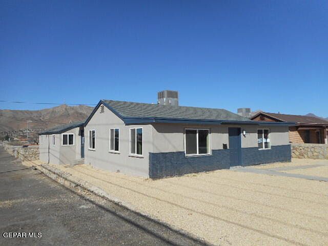 1st image of 2215 Marr St