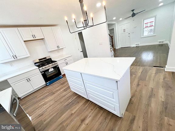 4th image of 3647 Horner Pl SE