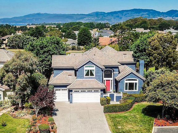 2nd image of 21 Spyglass Ct