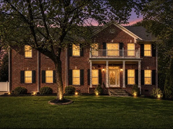 1060 Auldridge Dr, Spring Hill, TN 37174