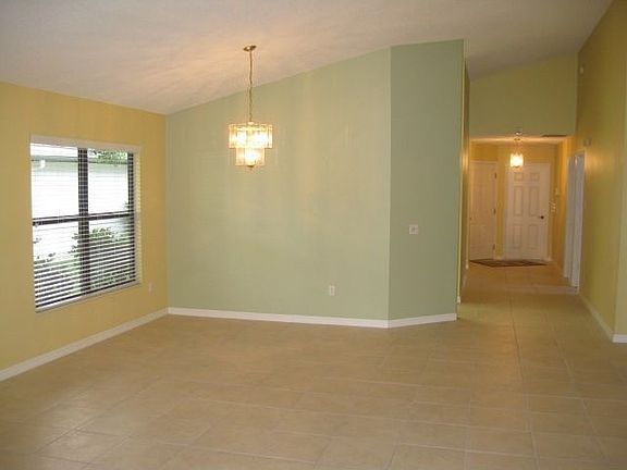 5th image of 934 Smokerise Blvd