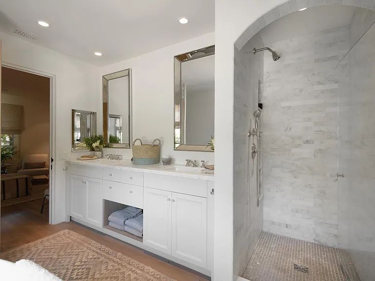 230 Hot Springs Rd — Photo 19