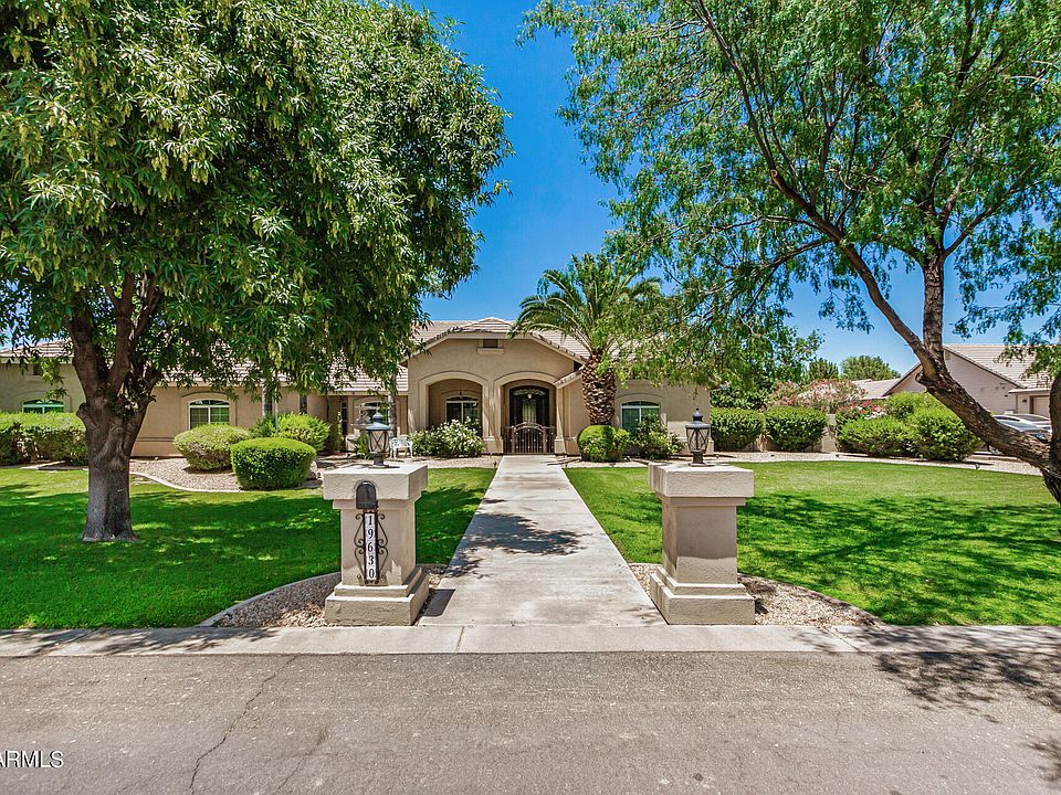 1st image of 19630 E VIA DEL ORO Street