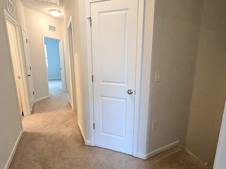 6137 Beale Loop — Photo 17