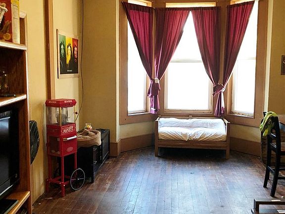 5th image of 1842 Central Ave