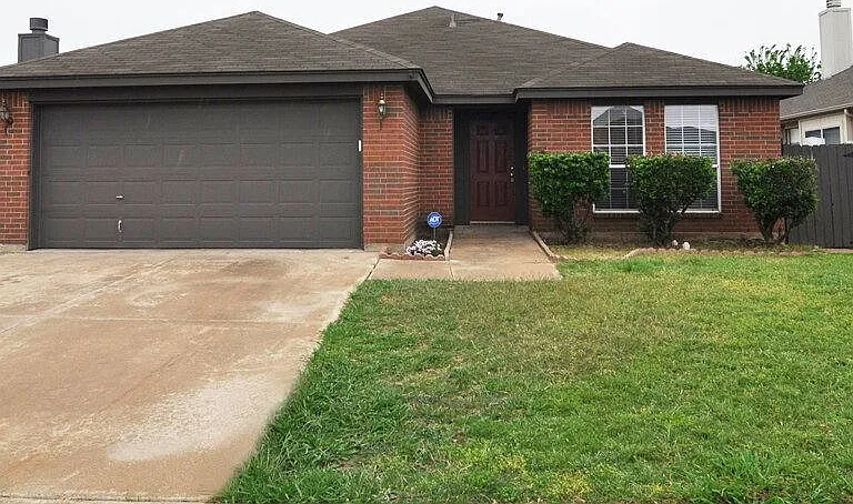 5324 Mirage Dr — Photo 1