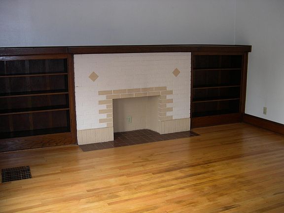 Living room built in