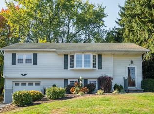 26 Regency Dr, Wappingers Falls, NY 12590