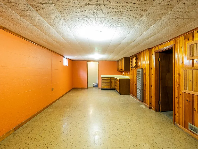 1008 Lakeshore Dr — Photo 24