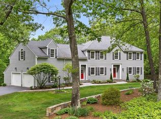 1 Woronoco Dr, Natick, MA 01760