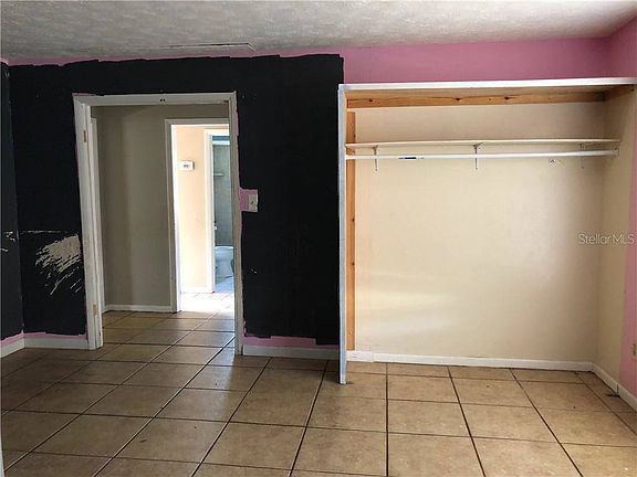 5th image of 3811 Treadway Dr