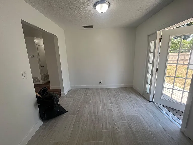 2227 Nottingham Rd — Photo 14