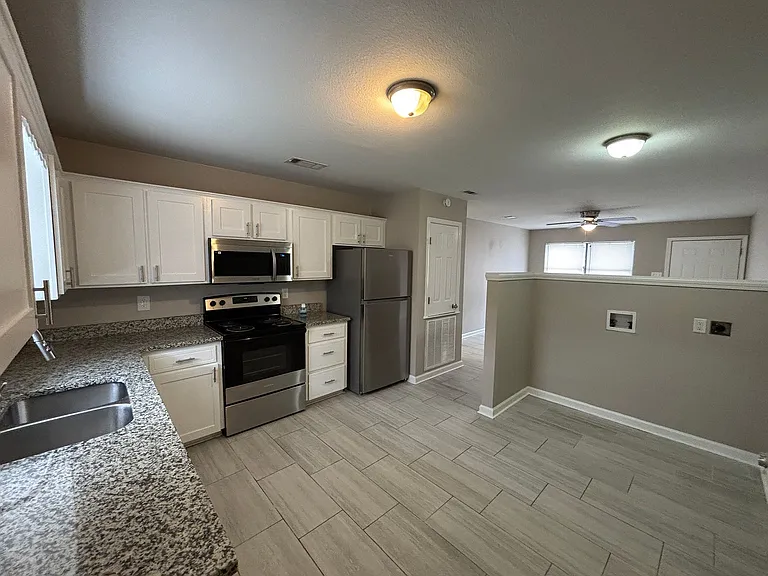1108 Ruth Ann Dr — Photo 8