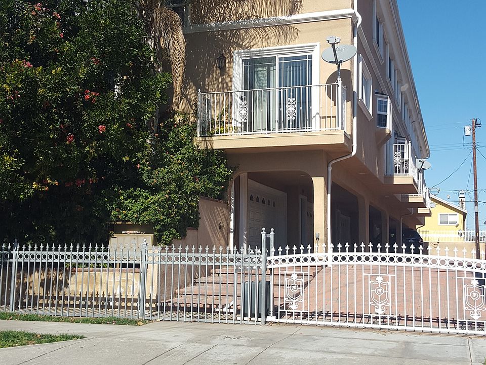 1st image of 1519 W 208th St Unit 101
