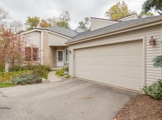 7110 Treasure Isle, Lansing, MI 48917