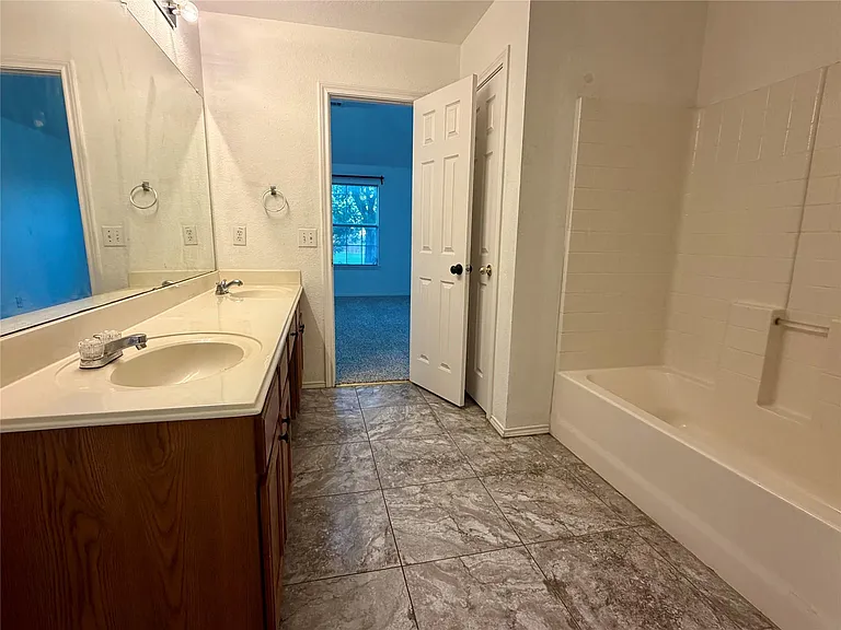 1201 Cumberland Ct — Photo 14