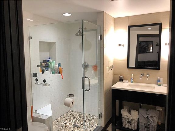 5th image of 524 Laurelwood Dr SE