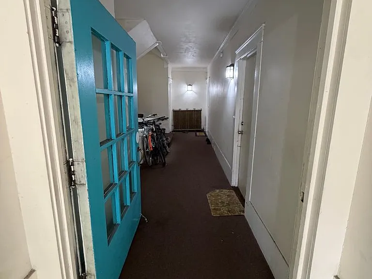 2346 Valdez St — Photo 4