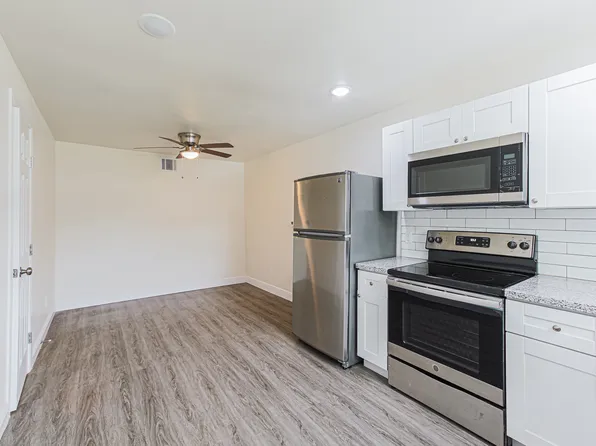 2911 Rosewood St #2, Houston, TX 77004