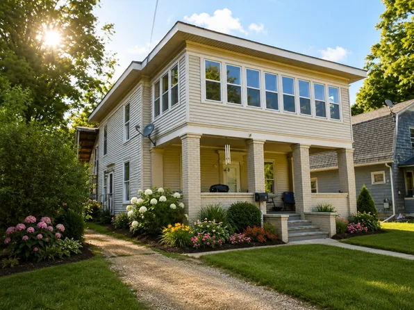 423 Canal St APT A, Eaton Rapids, MI 48827