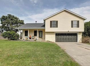 1404 W Woodhill Dr, Bloomington, IN 47403