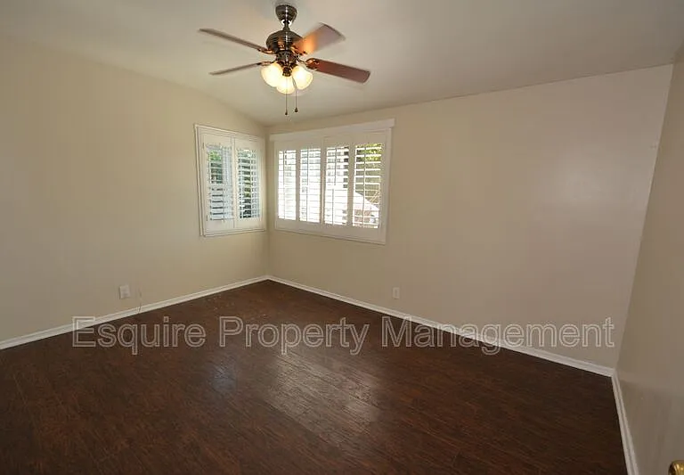 165 Wilson Ave — Photo 13