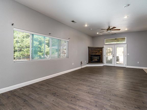 4th image of 20611 Lower Hillview Dr