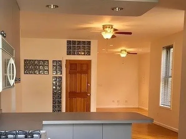 25-54 37th Street image 27 of 36