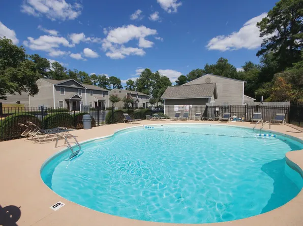 Brookhaven Townhomes