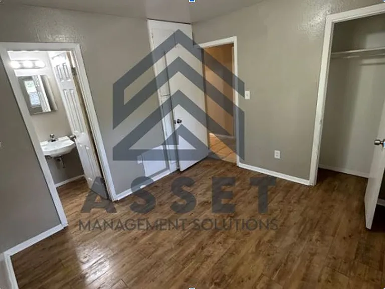 2121 N Wilburn Pl — Photo 10