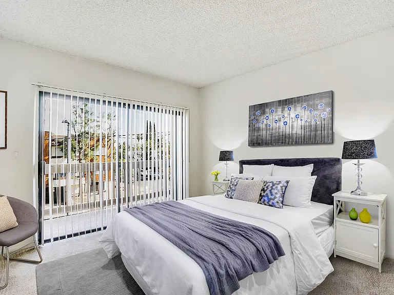 5207 Zelzah Ave — Photo 17