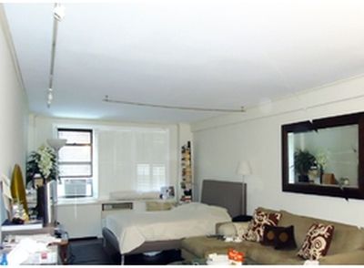 241 E 76th St APT 2A, Manhattan, NY, 10021
