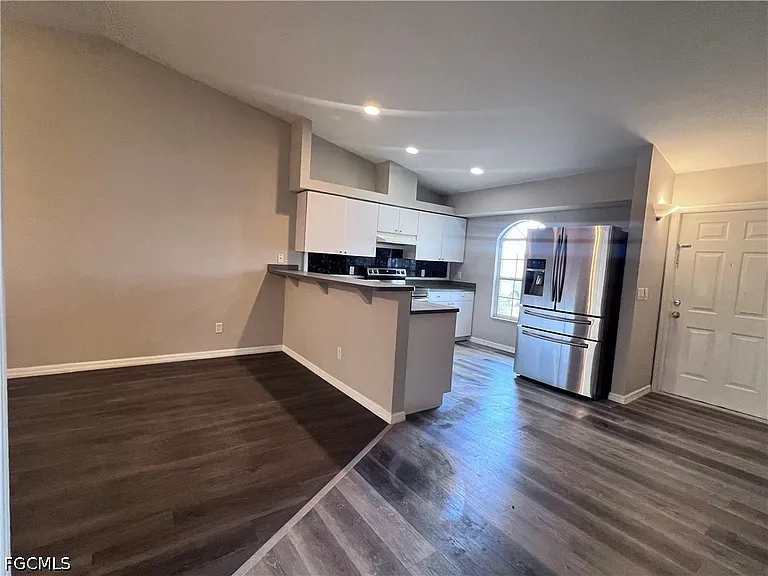 1809 SW Santa Barbara Pl — Photo 6