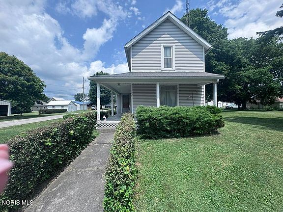 2nd image of 224 Robinson Ave