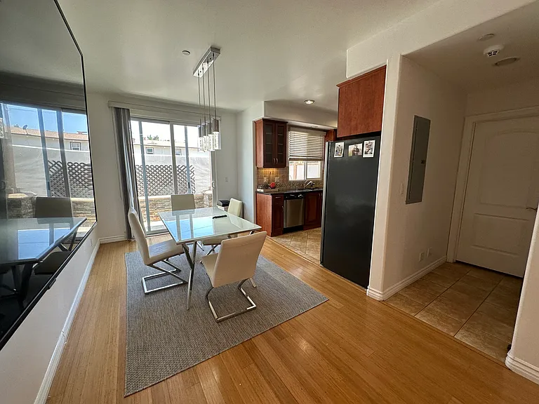 270 E Glenarm St #104 — Photo 7