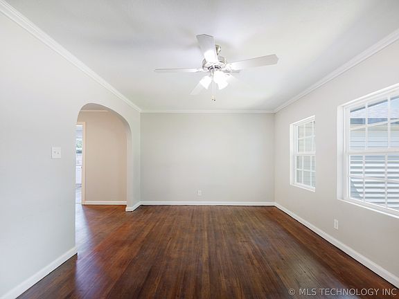4th image of 1224 N Rosedale Ave
