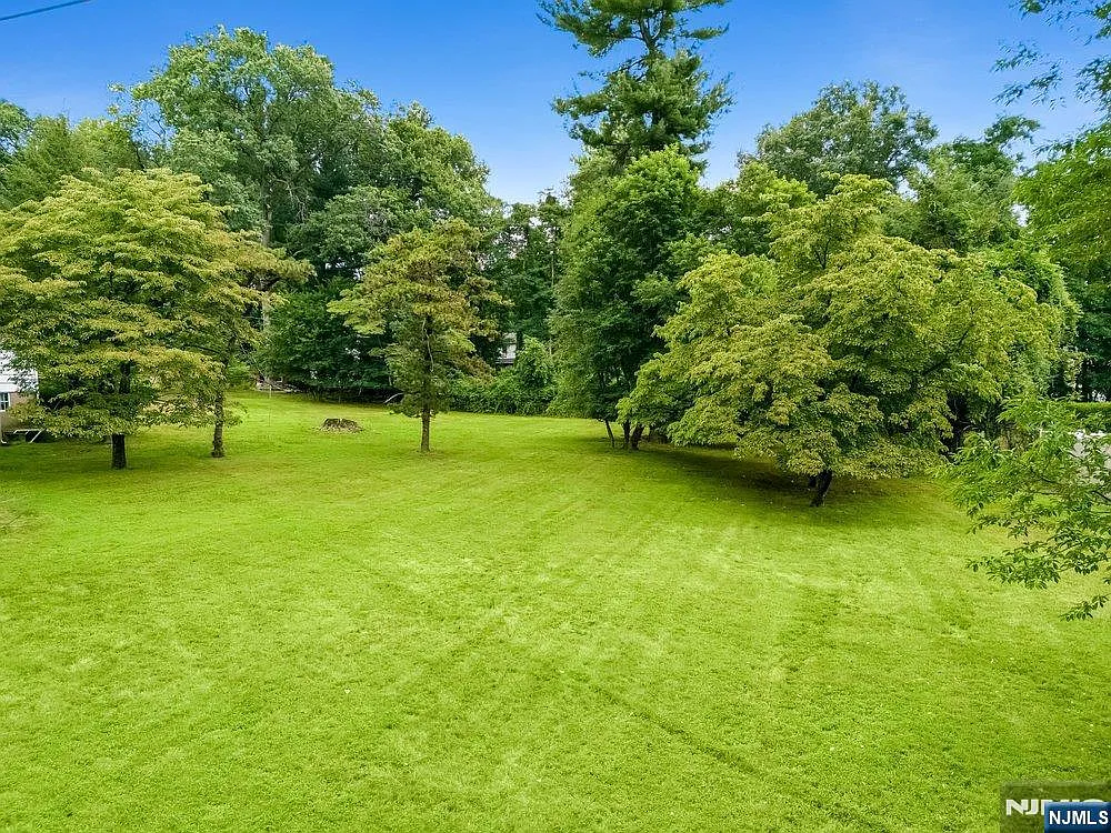 6 Schubert Ln photo 1