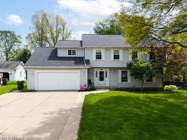 1029 Reedy Dr, Wadsworth, OH 44281