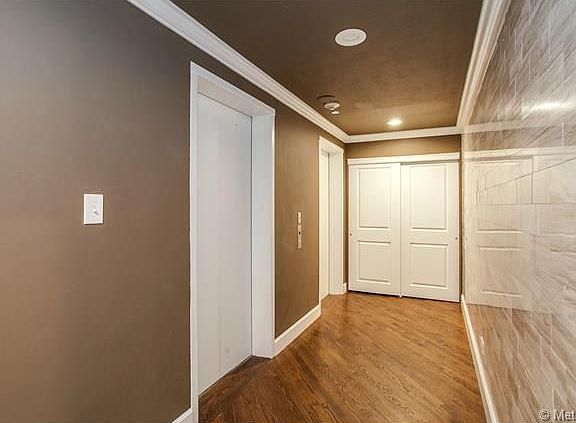 2nd image of 1299 N Gilpin St APT 2W
