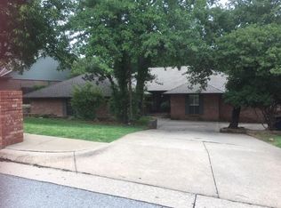 816 Carfax Rd, Edmond, OK 73034