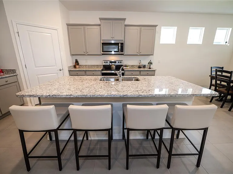 13324 Waterleaf Garden Cir — Photo 8